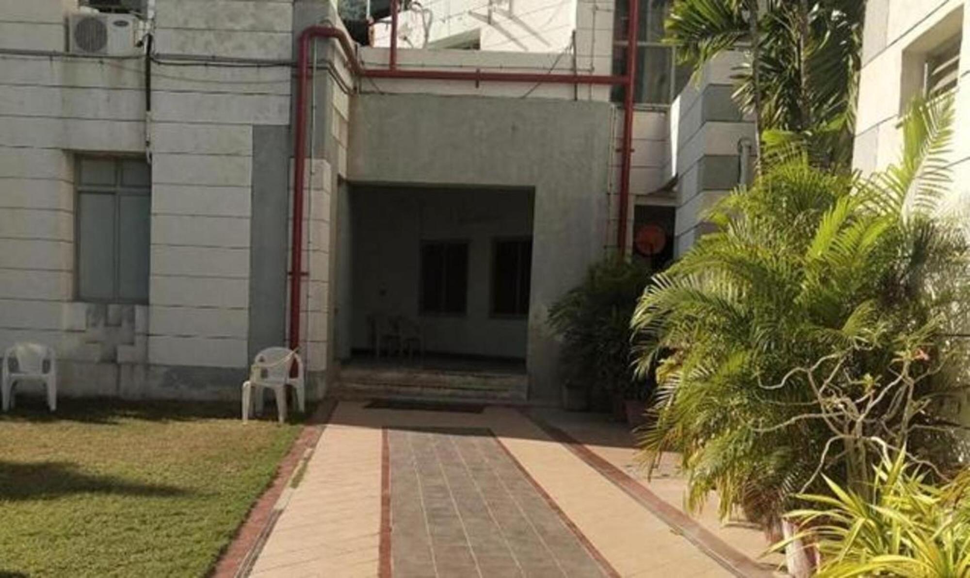 Sun N Step Club Hotel Ahmedabad Exterior foto